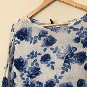 H&M Tops - HM Floral Top H&M Tops - HM Floral Top